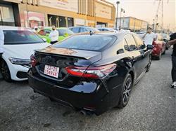 تۆیۆتا کامری